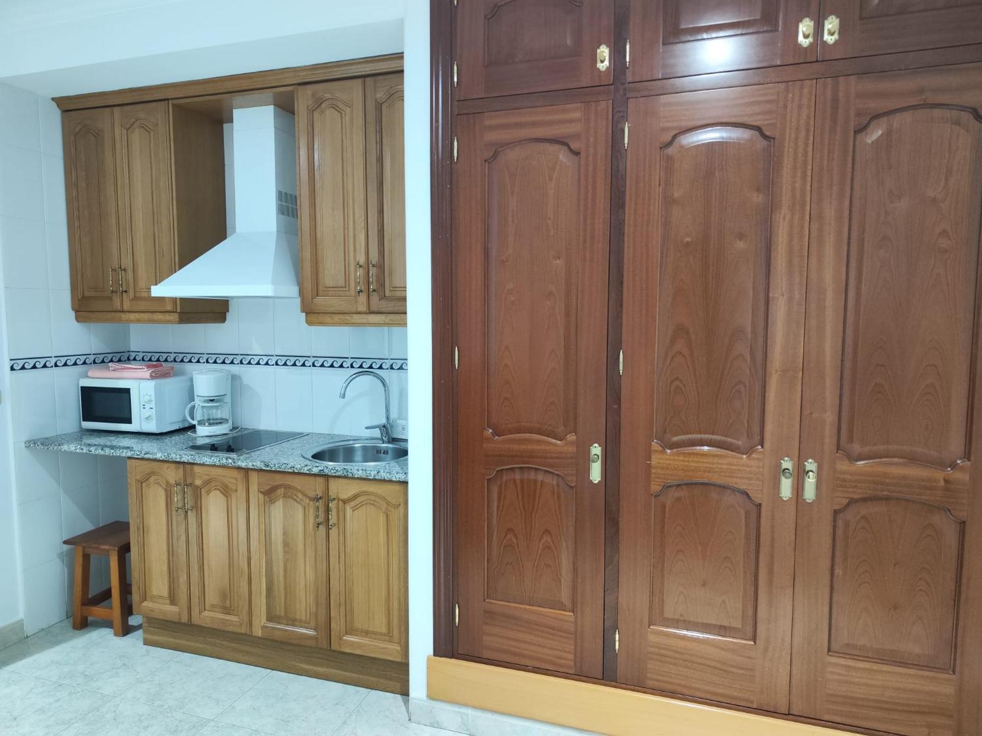Apartamentos Leonor Carihuela Torremolinos Kültér fotó