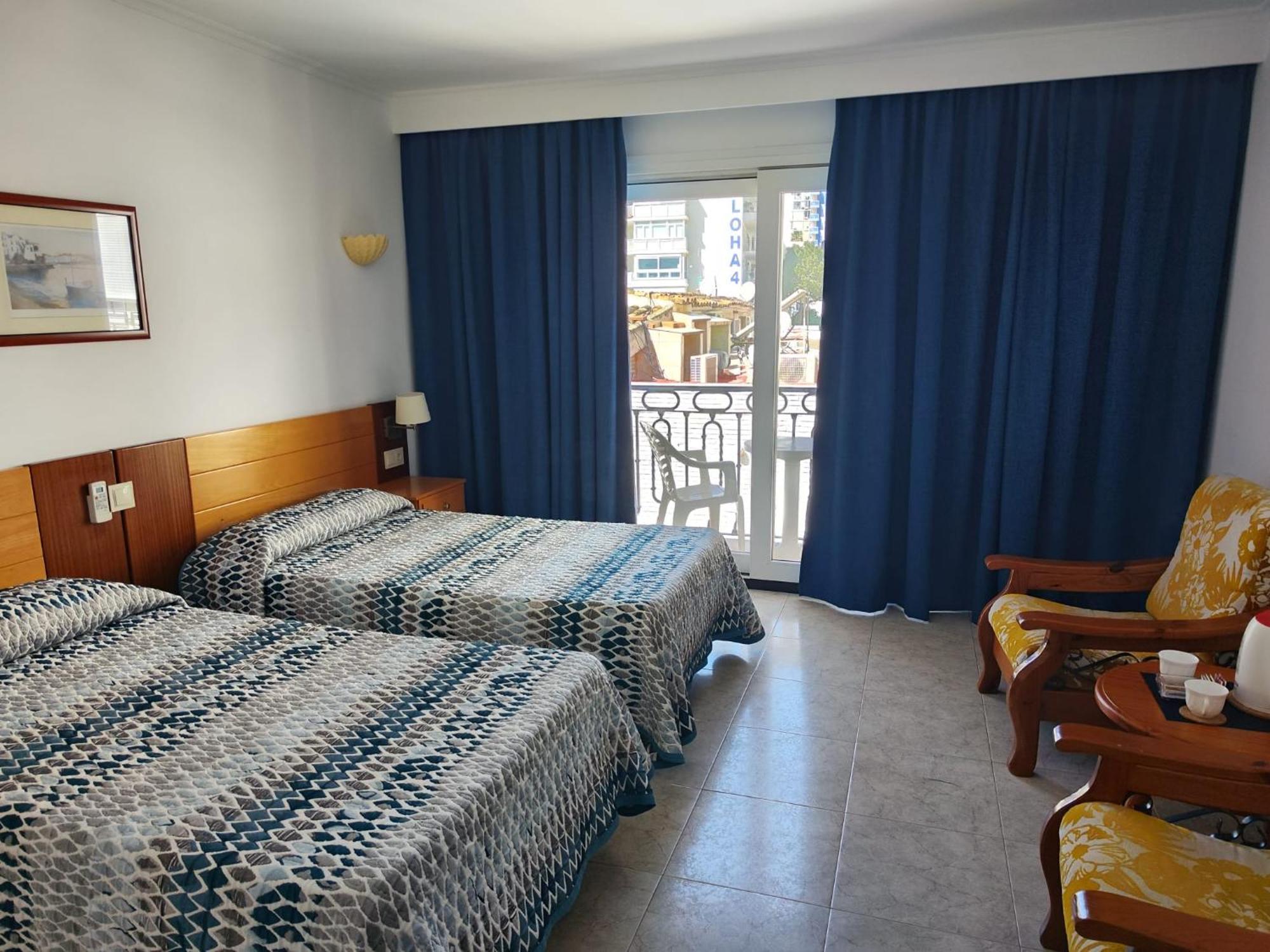 Apartamentos Leonor Carihuela Torremolinos Kültér fotó