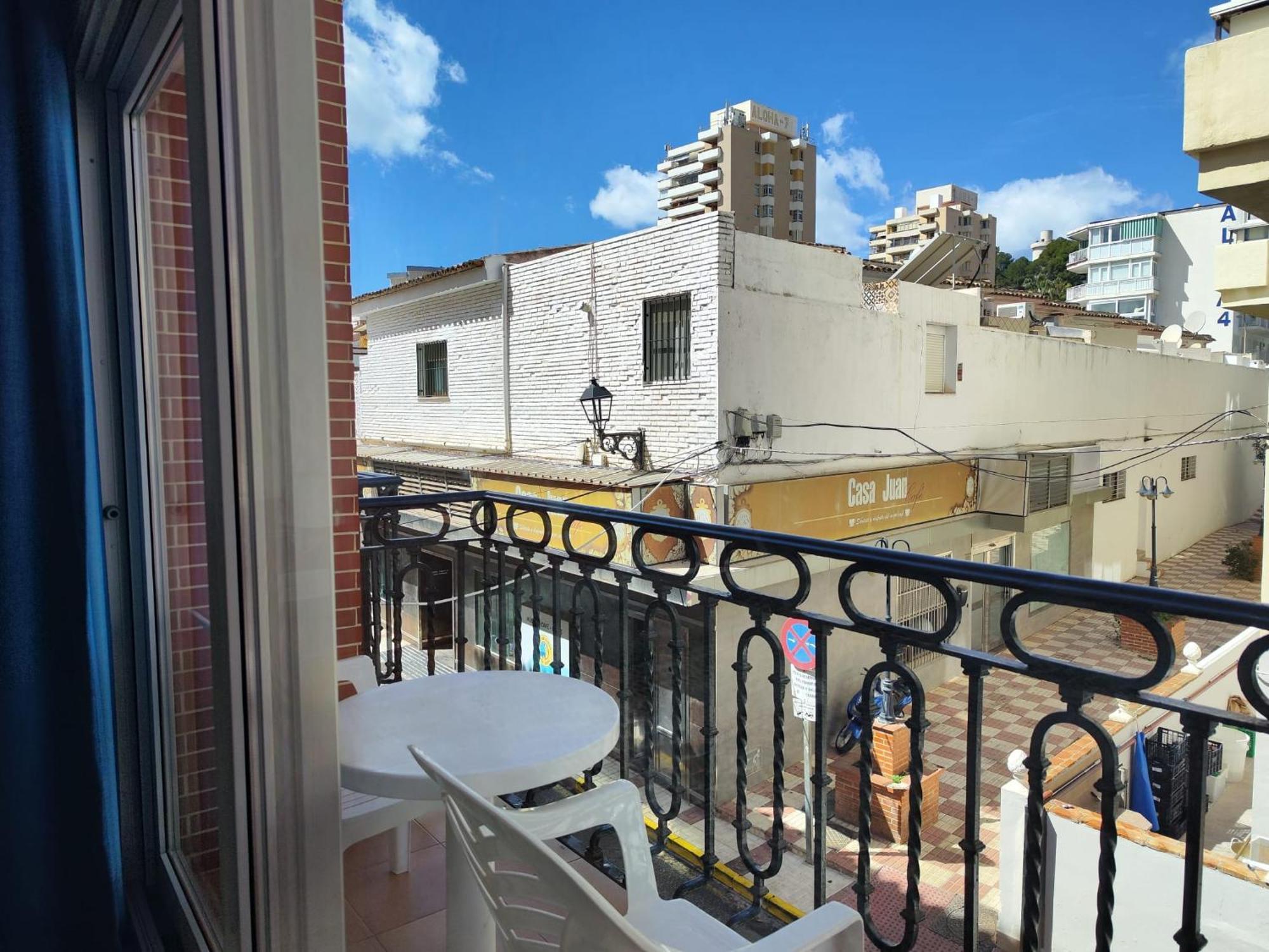 Apartamentos Leonor Carihuela Torremolinos Kültér fotó