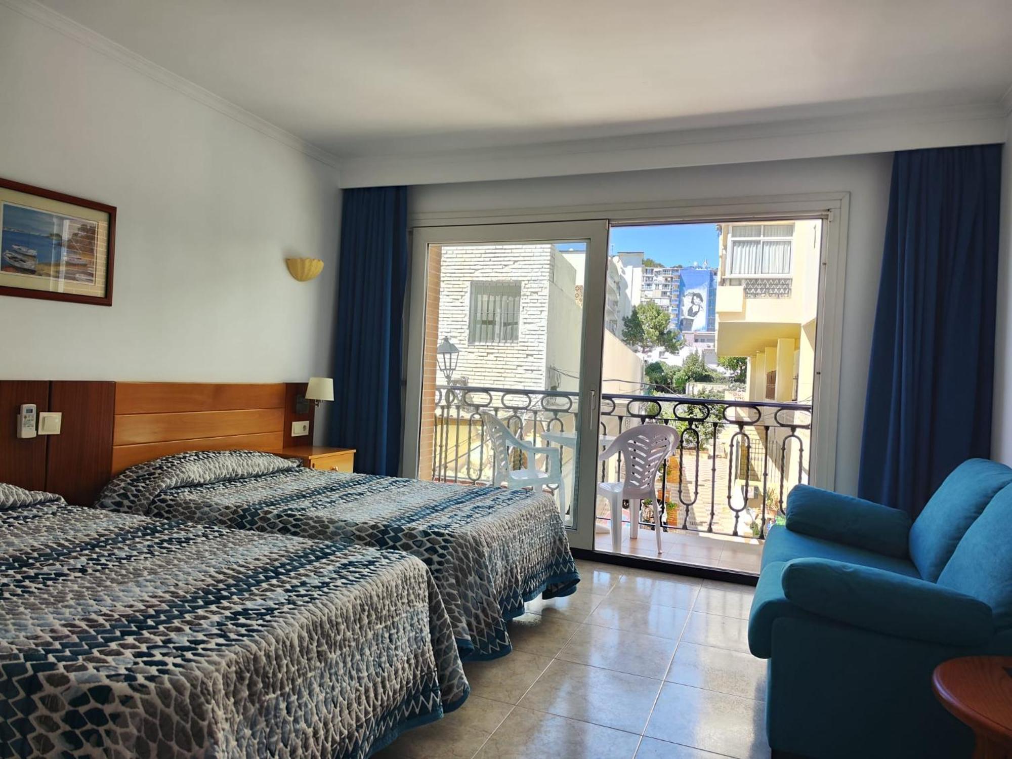 Apartamentos Leonor Carihuela Torremolinos Kültér fotó