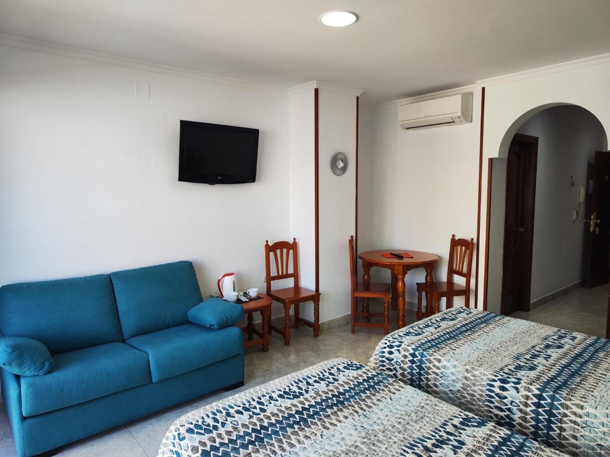 Apartamentos Leonor Carihuela Torremolinos Kültér fotó