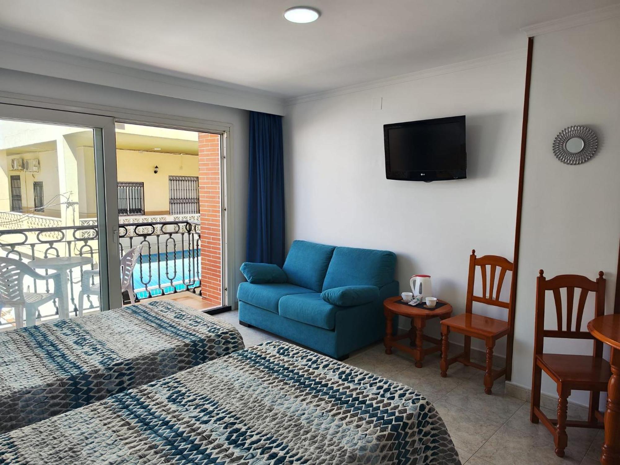 Apartamentos Leonor Carihuela Torremolinos Kültér fotó