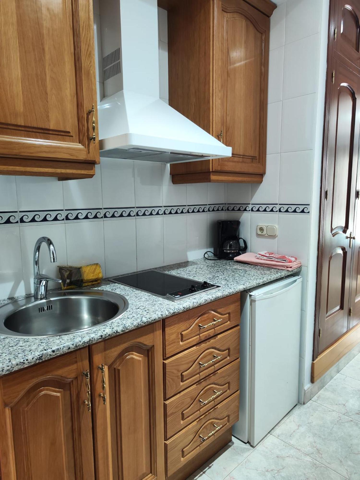 Apartamentos Leonor Carihuela Torremolinos Kültér fotó